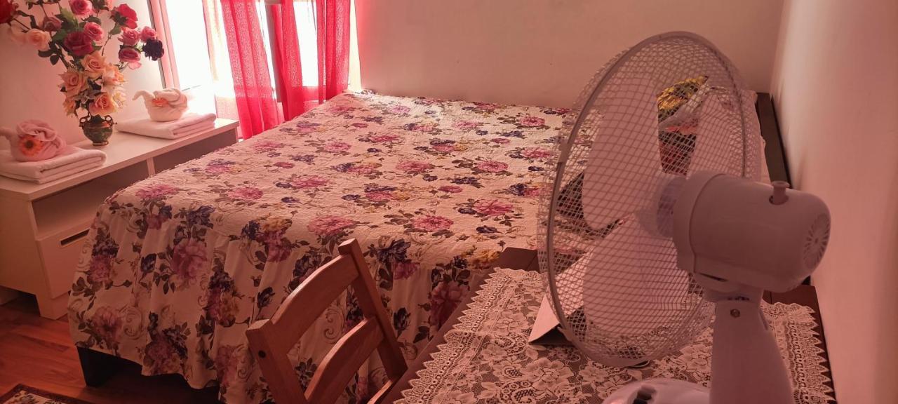 Sga Aparthotel Триест Екстериор снимка